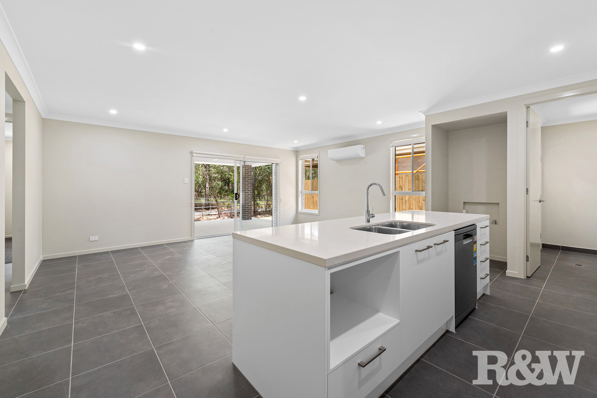Fifth view of Homely house listing, 8 Ruchi Place, Wynnum West QLD 4178