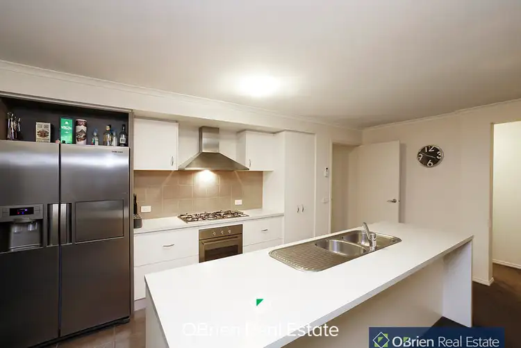 Third view of Homely house listing, 9 Parkvista Place, Berwick VIC 3806