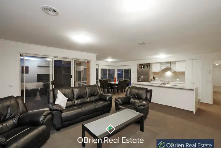 Fifth view of Homely house listing, 9 Parkvista Place, Berwick VIC 3806