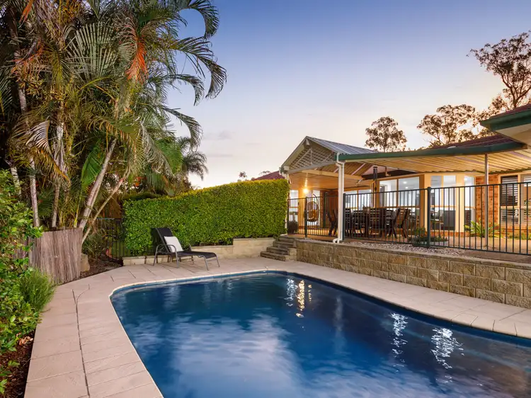 16 Camberwell Place, Forest Lake QLD 4078
