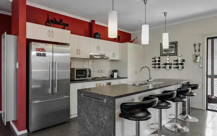 Fifth view of Homely house listing, 10 Fluke Court, Encounter Bay SA 5211