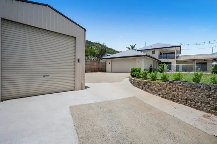 25 Pelling Close, Kanimbla QLD 4870