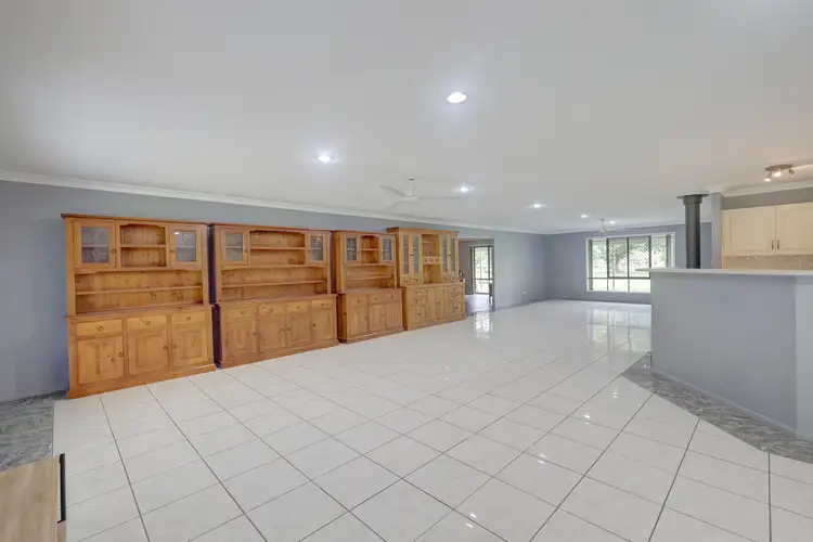 11 Jessie Lane, Murphys Creek QLD 4352