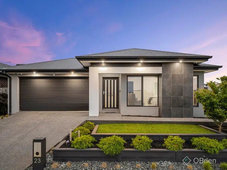 23 Abayo Crescent, Cranbourne South VIC 3977
