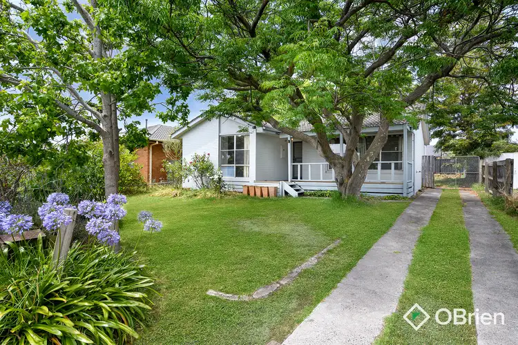 6 Wallowa Crescent, Frankston North VIC 3200