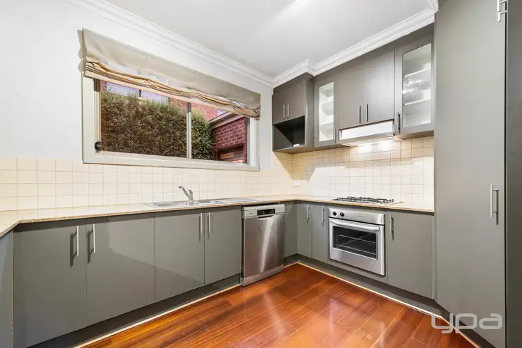 Fifth view of Homely house listing, 8 Finsbury Close, Caroline Springs VIC 3023
