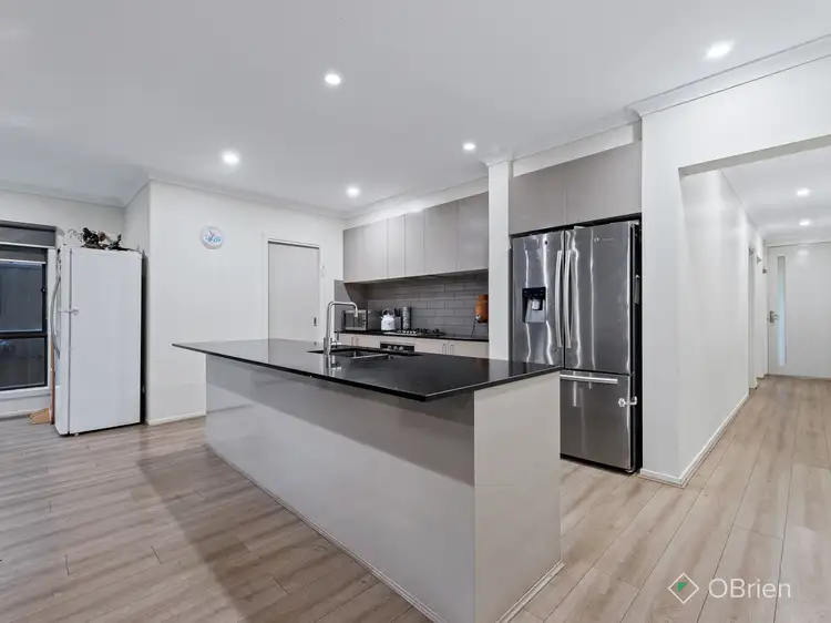 Fifth view of Homely house listing, 4 Maximus Way, Clyde VIC 3978