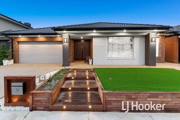 52 Tamarind Road, Cranbourne North VIC 3977