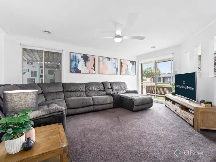 Fifth view of Homely house listing, 12 Warrenwood Place, Narre Warren VIC 3805