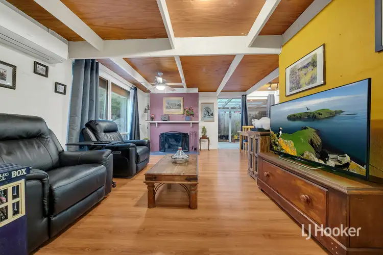 Second view of Homely house listing, 25 Quirk Court, Endeavour Hills VIC 3802