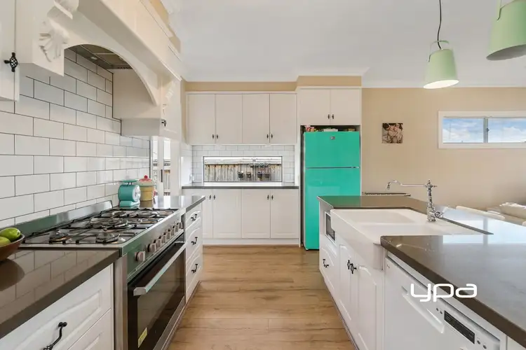 Fifth view of Homely house listing, 10 Friesian Drive, Sunbury VIC 3429