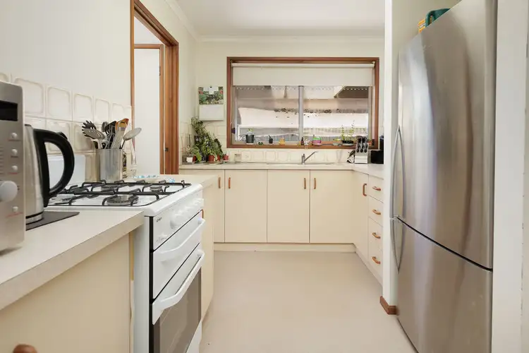 Fifth view of Homely unit listing, 122 Colman Street, Wodonga VIC 3690