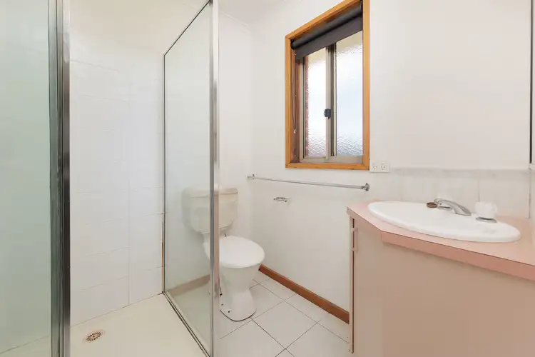 Sixth view of Homely house listing, 16 Edinburgh Circuit, Wodonga VIC 3690