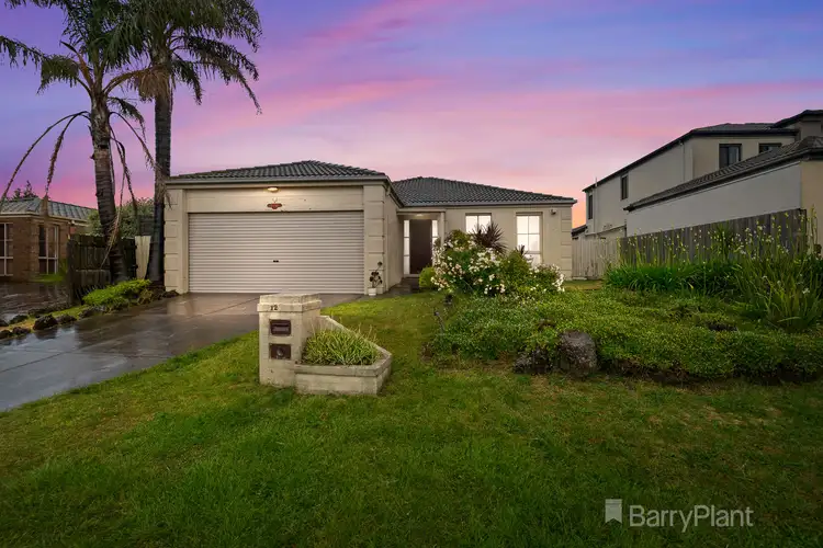 12 Lighthorse Crescent, Narre Warren South VIC 3805