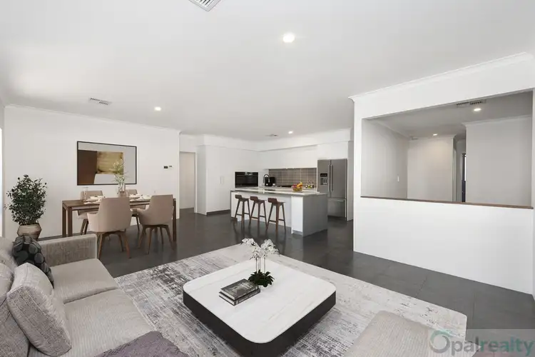 7 Hawdon Road, Lakelands WA 6180