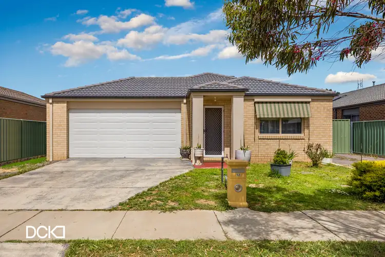 12 Triplett Avenue, Ascot VIC 3551