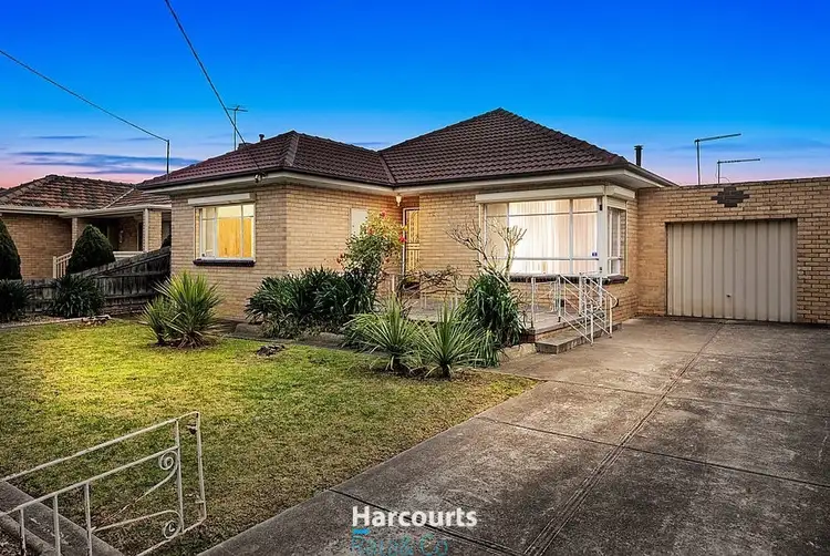 12 Chappell Street
