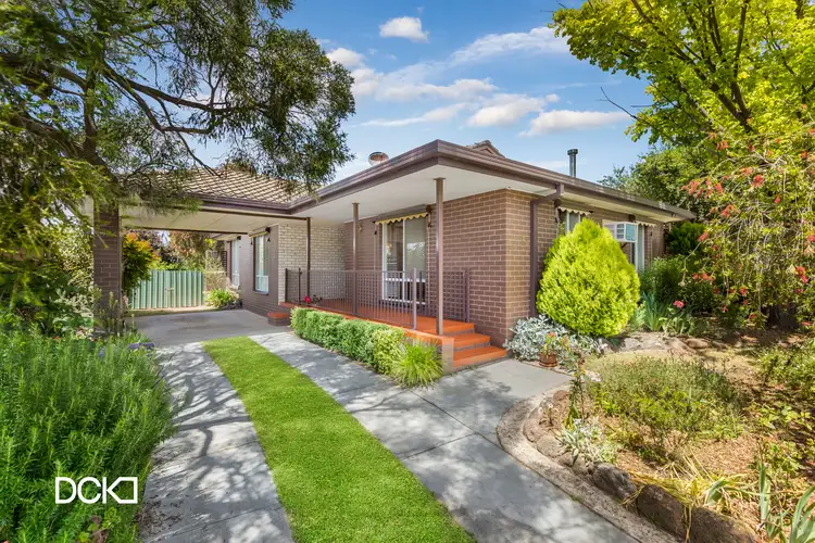 25 Park Street, Strathdale VIC 3550