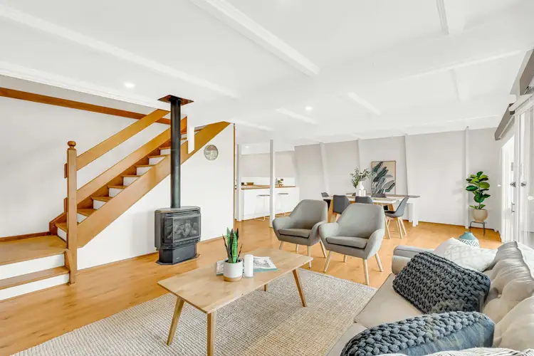 2 Domain Street, Moana SA 5169