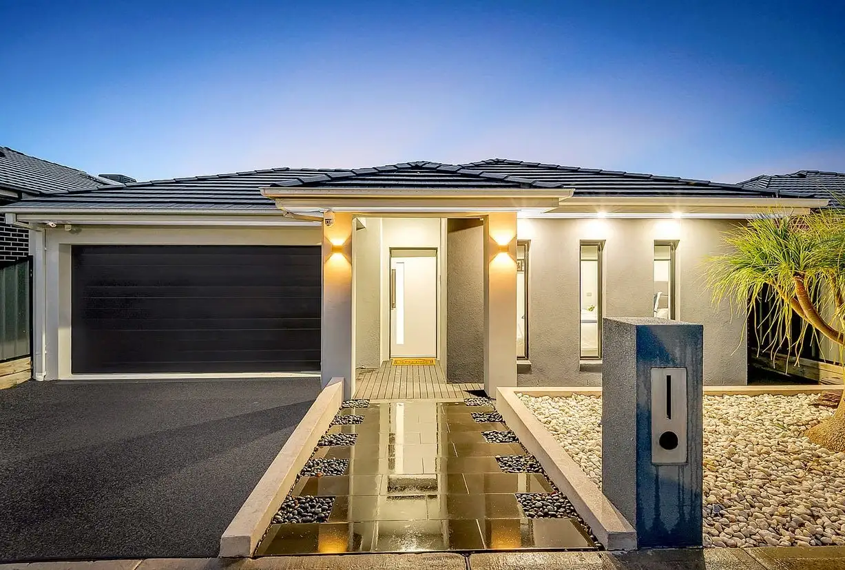 Main view of Homely house listing, 21 Bradshaw Avenue, Craigieburn VIC 3064