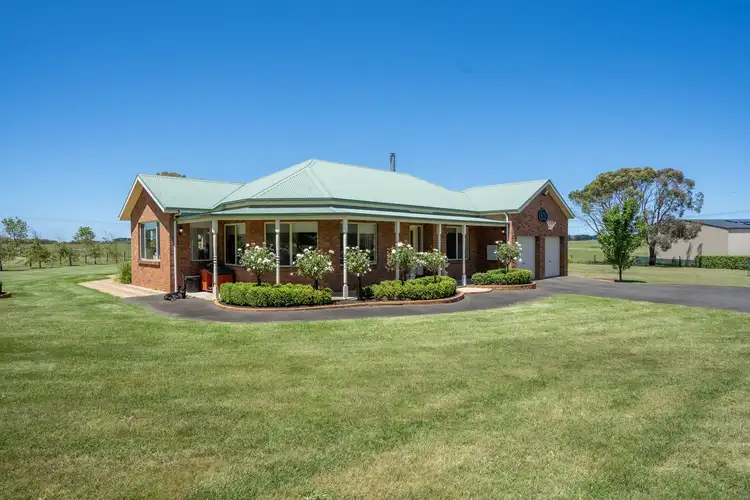 Fourth view of Homely house listing, 37 Kiaman Close, Bushfield VIC 3281