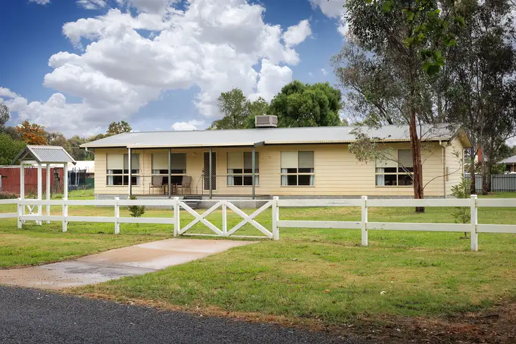 Second view of Homely house listing, 5 Barkly Street, Chiltern VIC 3683