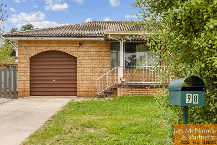 98 Cooma Street, Karabar NSW 2620
