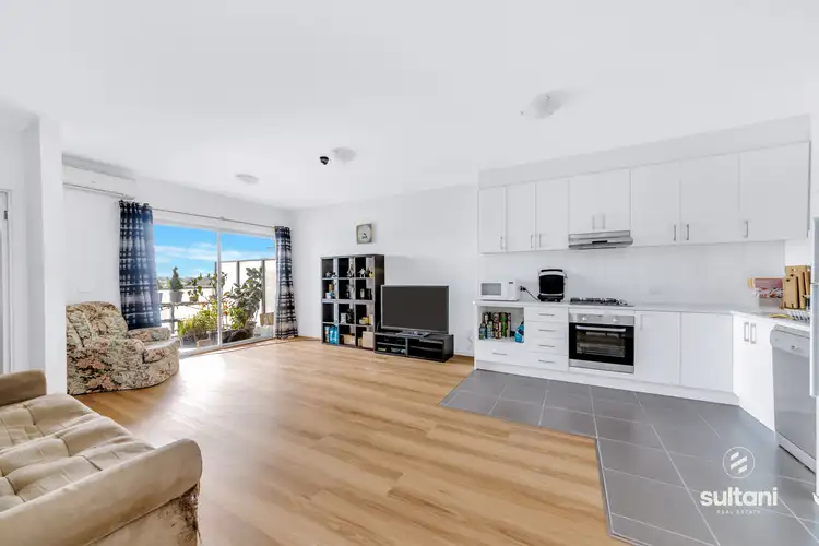 17/3-5 Hutton Street, Dandenong VIC 3175