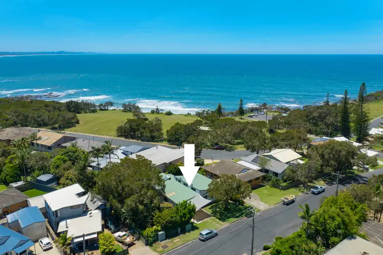 8 Bartlett Street, Bonny Hills NSW 2445