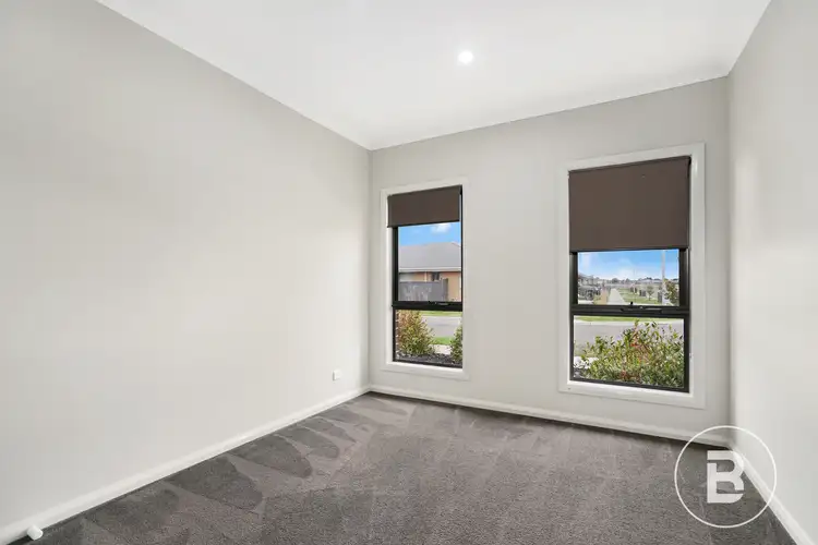 Fifth view of Homely house listing, 33 Obrien Drive, Alfredton VIC 3350