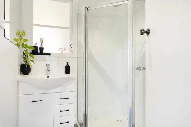 Sixth view of Homely house listing, 4 Roberts Avenue, Castlemaine VIC 3450