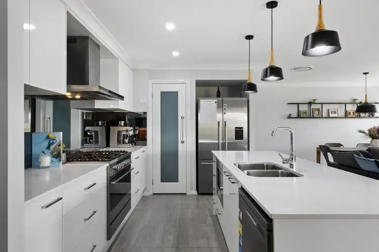 Fifth view of Homely house listing, 3 Pandanus Circuit, Bolwarra NSW 2320
