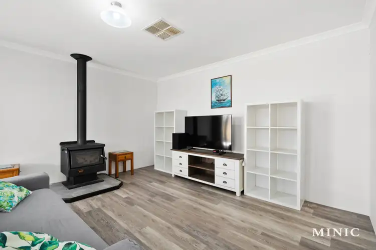 17 Hoop Place, Canning Vale WA 6155