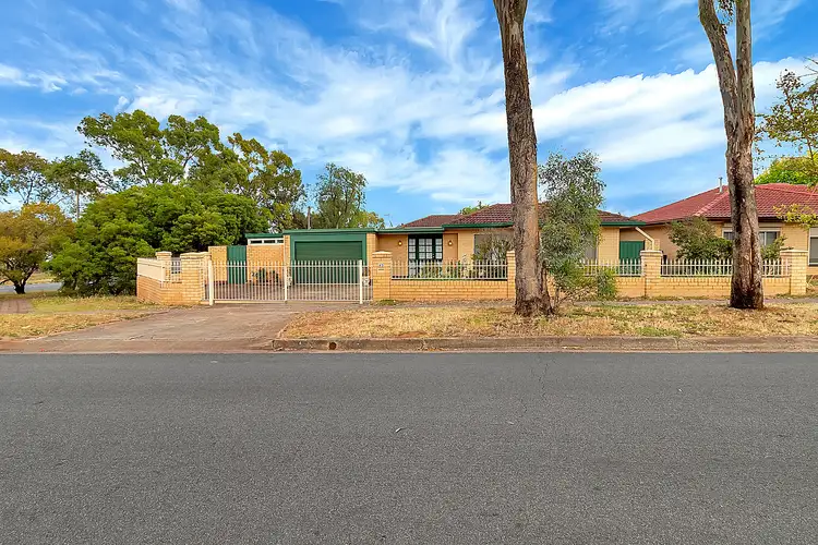 63 Carol Drive, Para Hills SA 5096