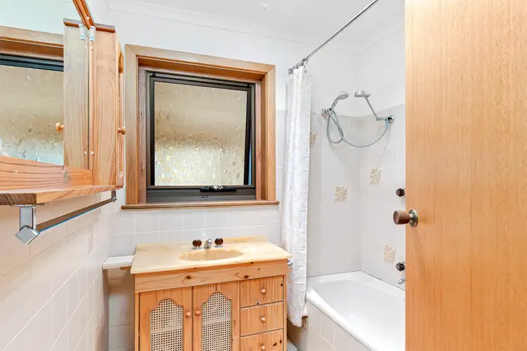 Fifth view of Homely house listing, 5 Helpmann Avenue, Mount Gambier SA 5290