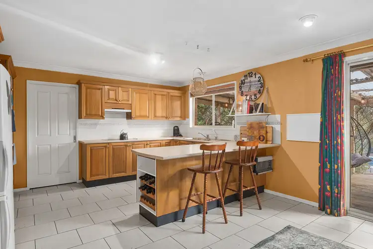 Sixth view of Homely house listing, 8 Carribee Close, Berrima NSW 2577