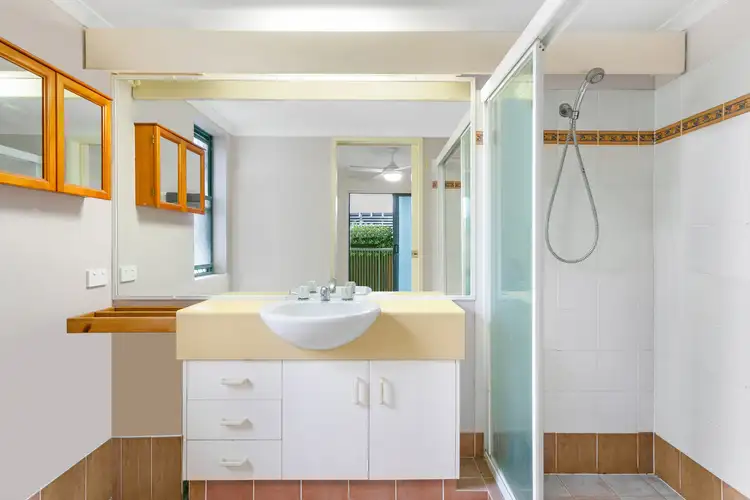 Fifth view of Homely unit listing, 2/17-19 Markeri Street, Mermaid Beach QLD 4218