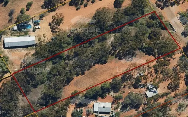 11 Ninth Road, York WA 6302