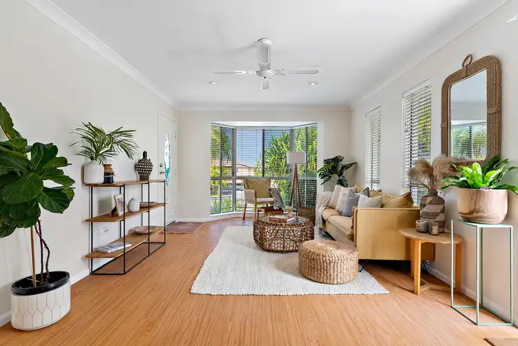 1/67 Southern Cross Parade, Sunrise Beach QLD 4567