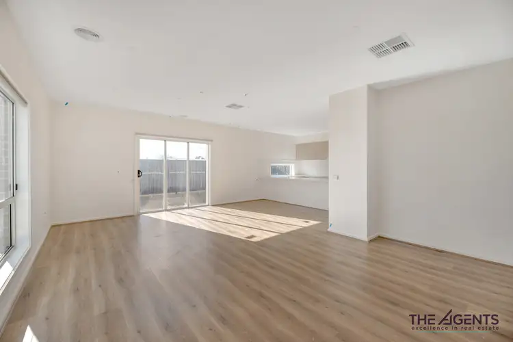 Second view of Homely house listing, 8 Lemon Street, Alfredton VIC 3350