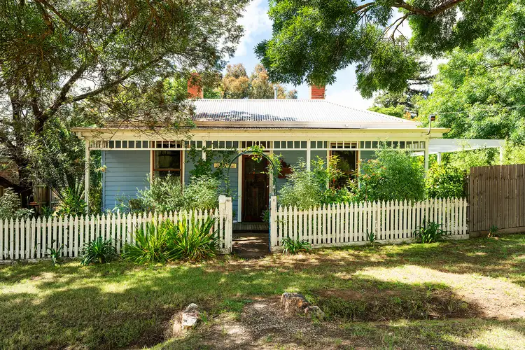 1 Goldsmith Crescent, Castlemaine VIC 3450