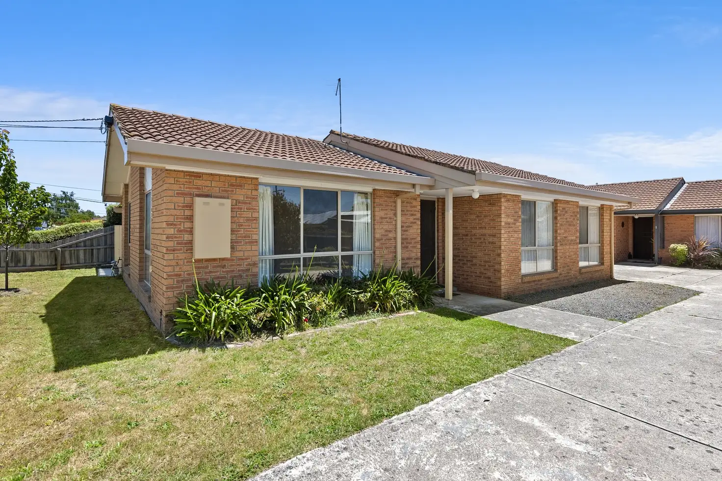 Main view of Homely townhouse listing, 2/2 Langham Road, Wendouree VIC 3355
