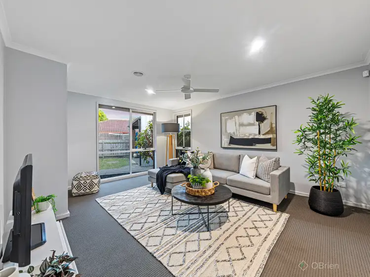 Sixth view of Homely house listing, 4 Robb Court, Hampton Park VIC 3976