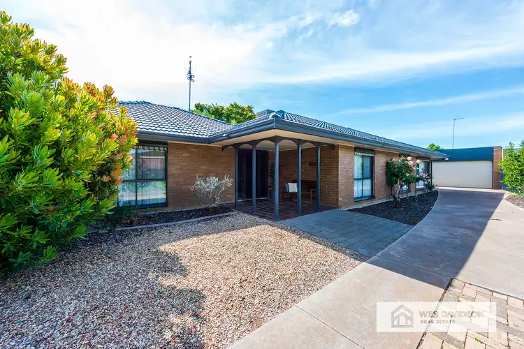 9 Dougherty Street, Horsham VIC 3400