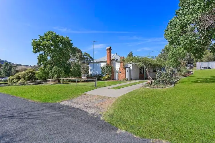 Second view of Homely house listing, 2 Mahon Street, Bethanga VIC 3691