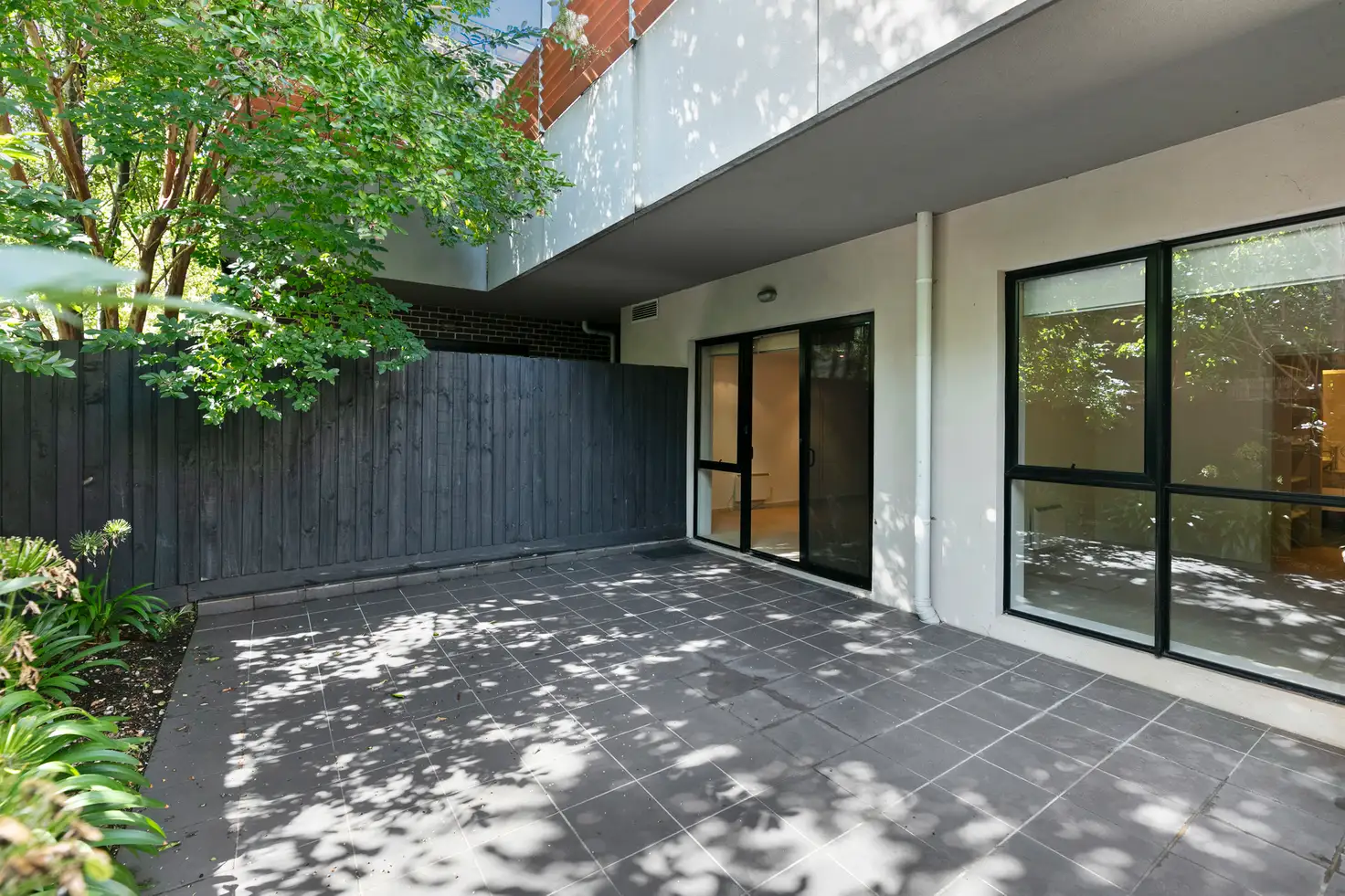 Main view of Homely apartment listing, 10/6-10 Lansdowne Road, St Kilda East VIC 3183