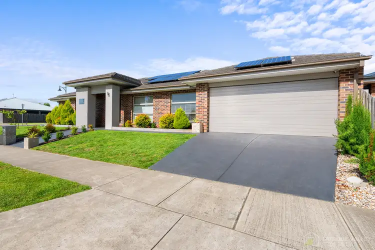 Second view of Homely house listing, 7 Cambridge Way, Traralgon VIC 3844