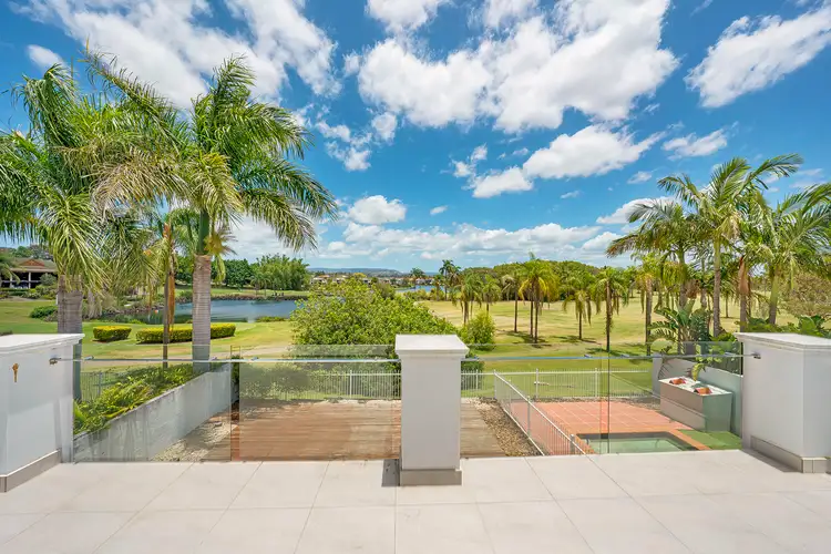 39 Meadowview Drive, Carrara QLD 4211