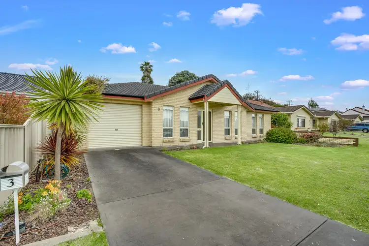 3 Carlyle Street, Victor Harbor SA 5211