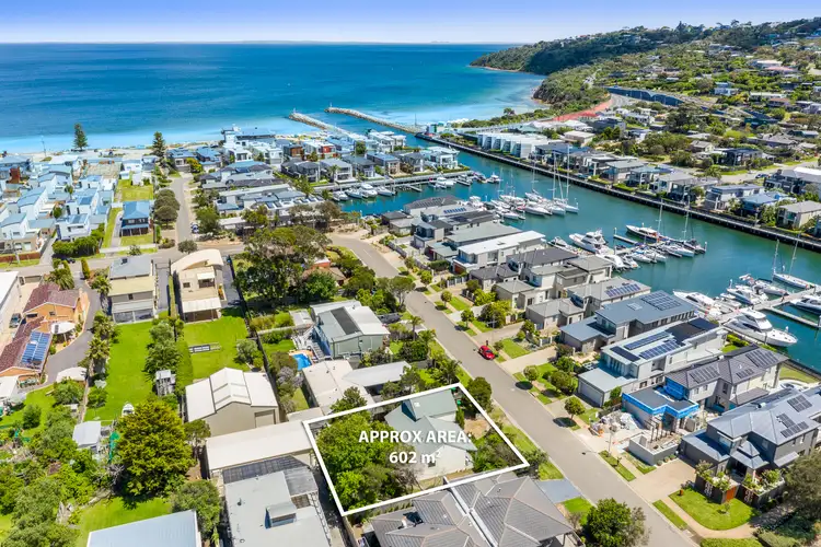 12 Evans Street, Safety Beach VIC 3936